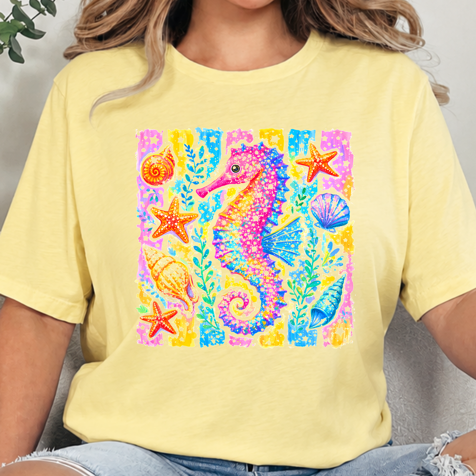 Preppy Summer Seahorse Graphic Tee - French Vanilla