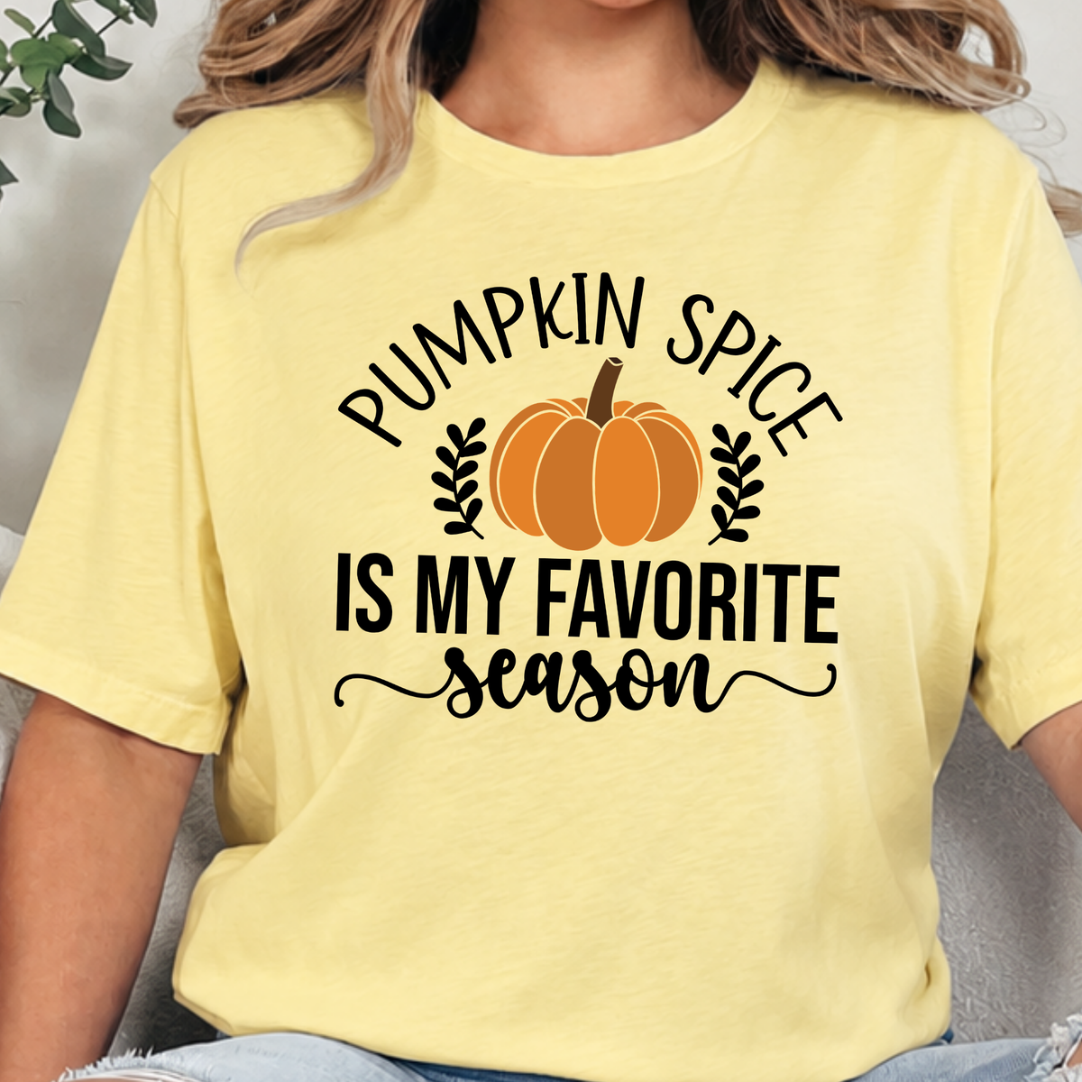 Pumpkin Spice Favorite Season Graphic Tee - Heather French Vanilla