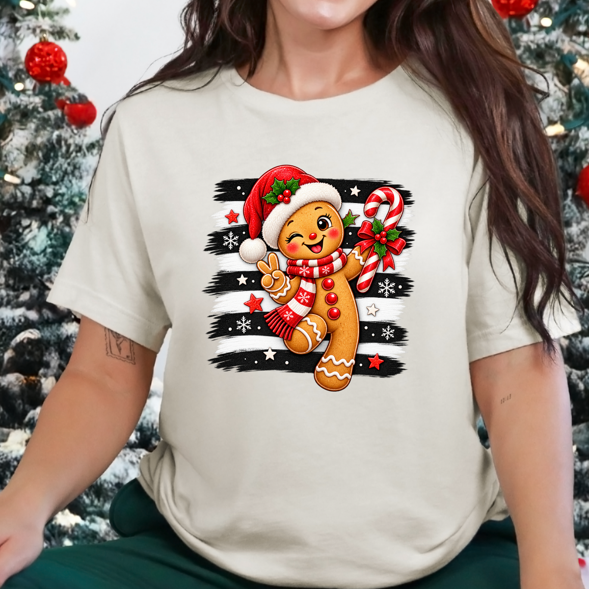 Cute Christmas Gingerbread Graphic Tee - Natural